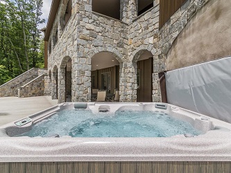 Bama Bear Hot Tub